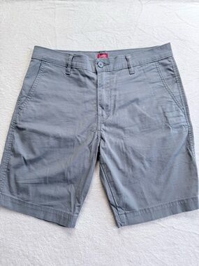 Levi's Men's Light Gray Flat Front Casual Shorts XX Chino